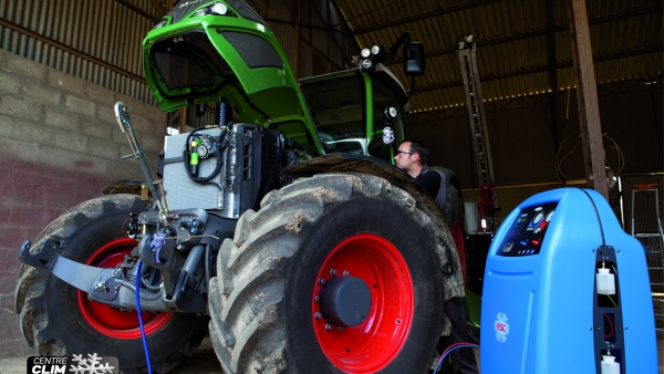 Quatre conseils pour bien entretenir la climatisation d’un tracteur agricole