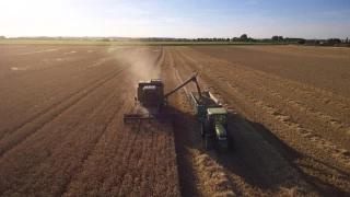 Jeunes Agriculteurs et la FNSEA présentent leurs mesures pour redonner une ambition et un cap pour l’agriculture française