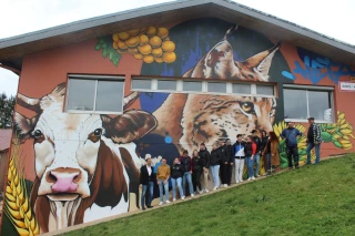 Une fresque symbolisant les formations proposées